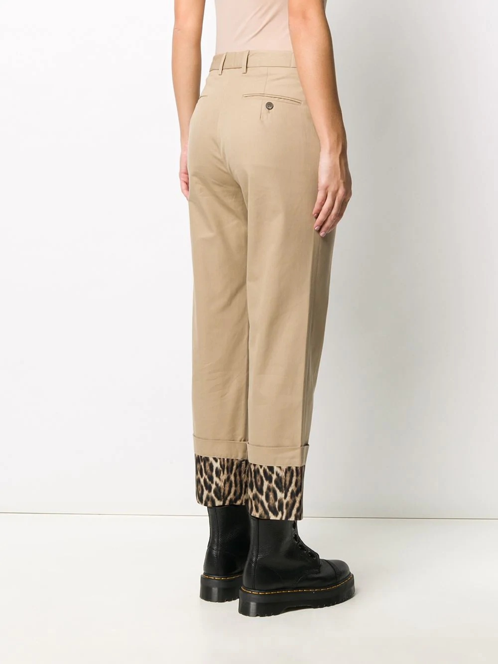 leopard print turn-up cuff trousers - 4