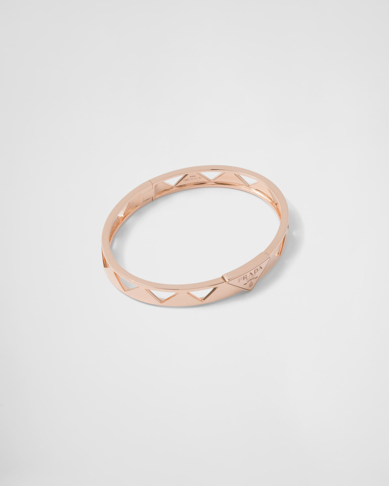 Eternal Gold cut-out bangle bracelet in pink gold 1