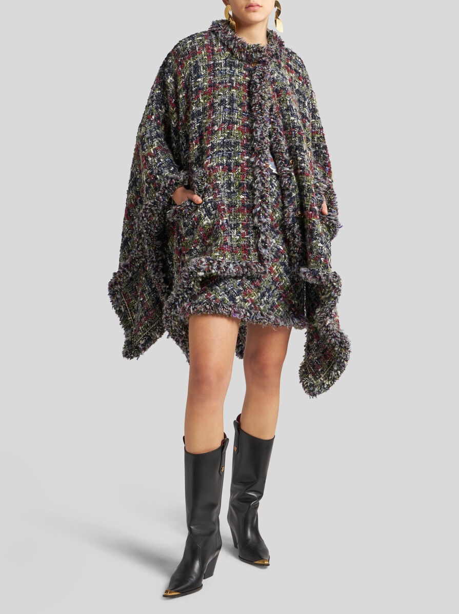 BOUCLÉ CAPE - 2