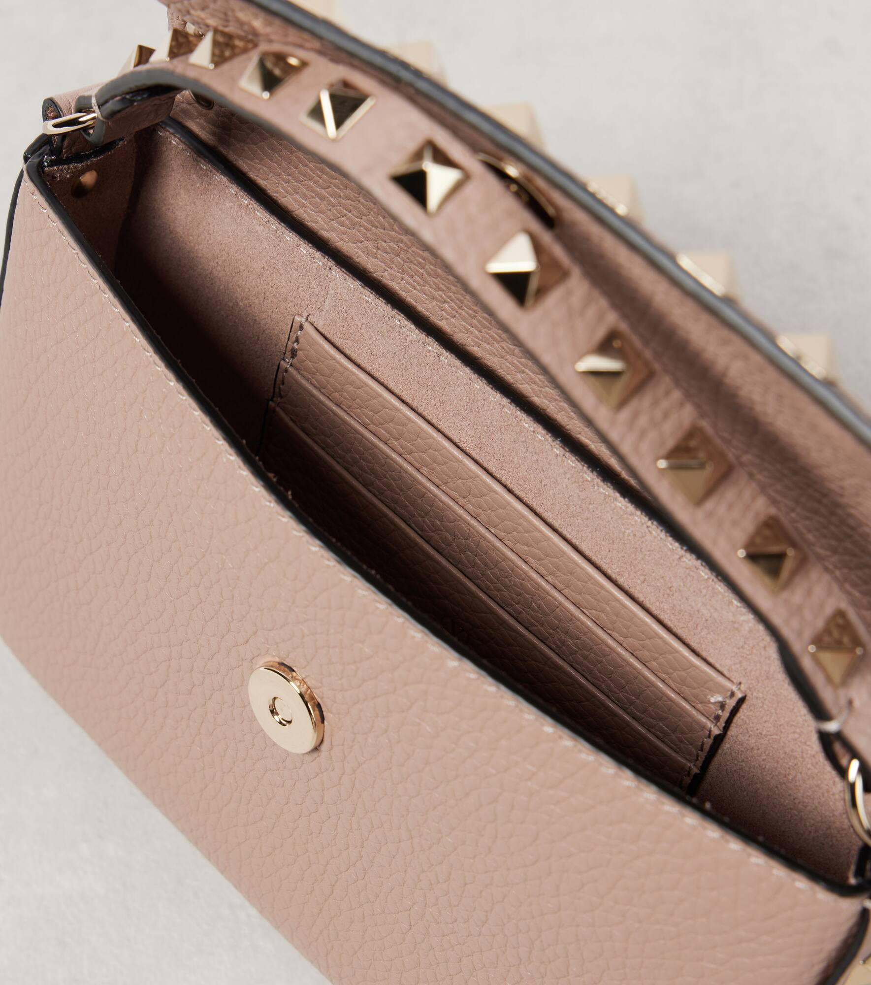 Rockstud Small leather shoulder bag - 3