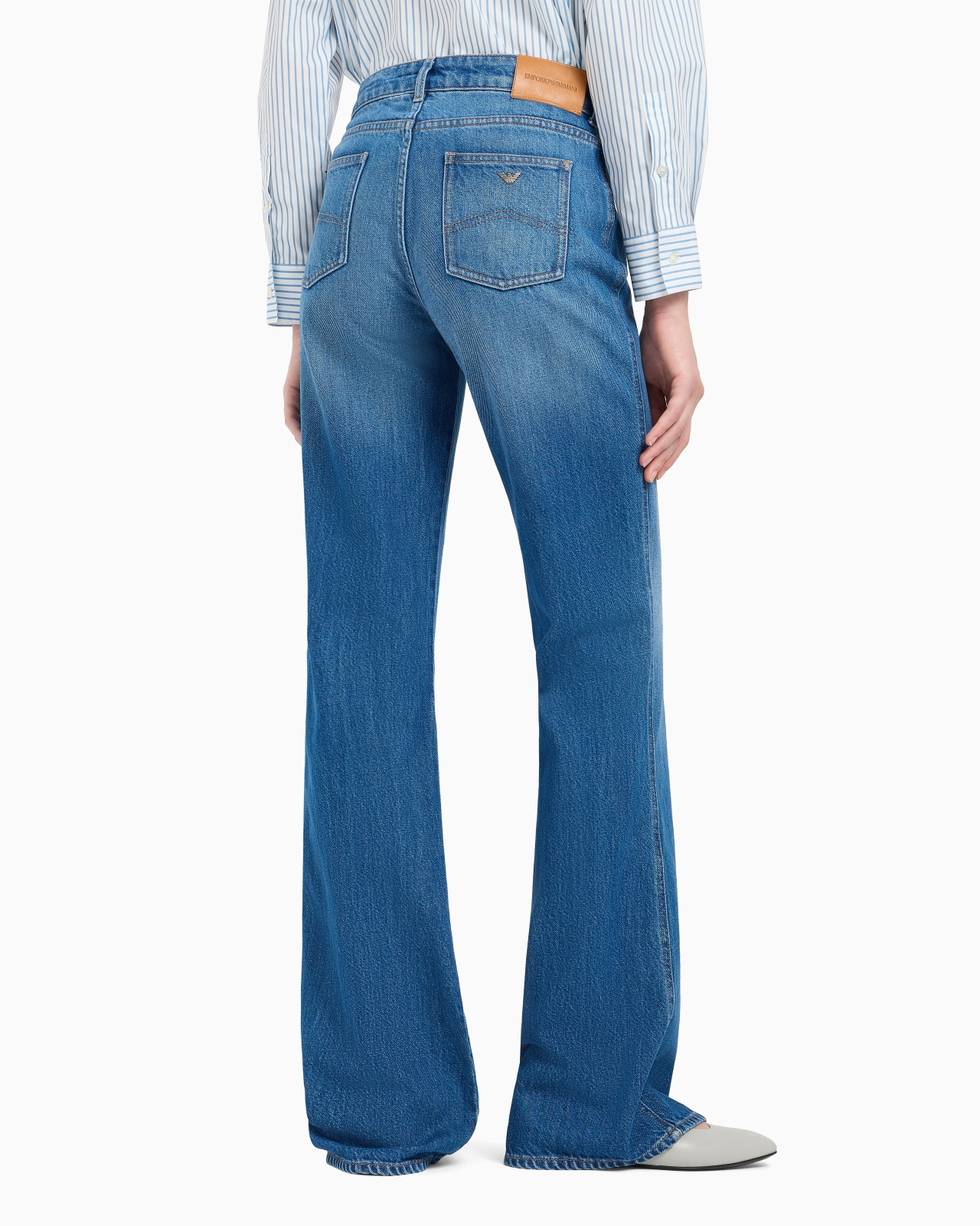 J9D mid-rise jeans with a flared hem in vintage-look denim - 3