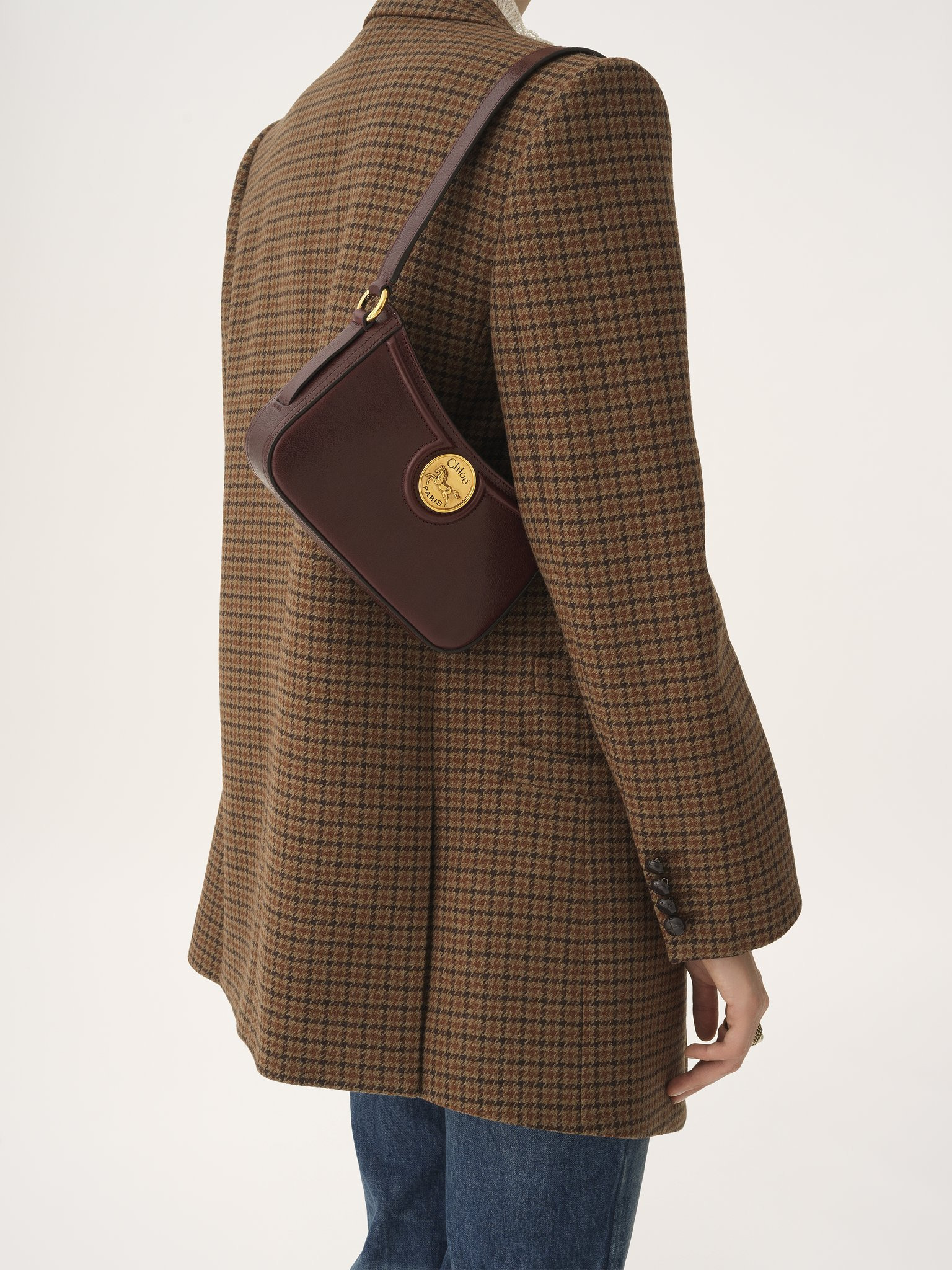 HORSE MEDAL SHOULDER BAG IN GRAINED LEATHER - 2