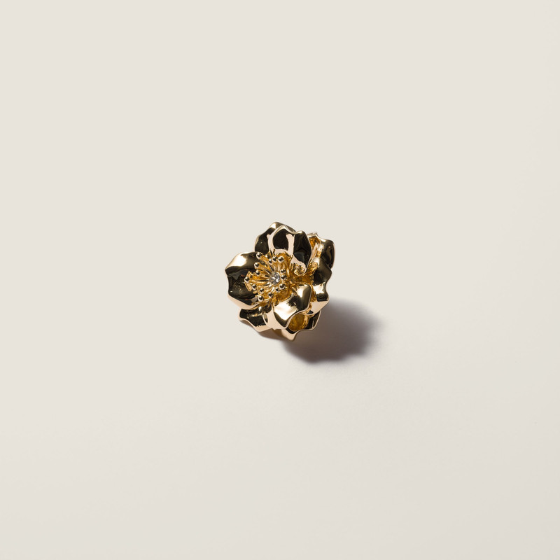 Metal brooch 1