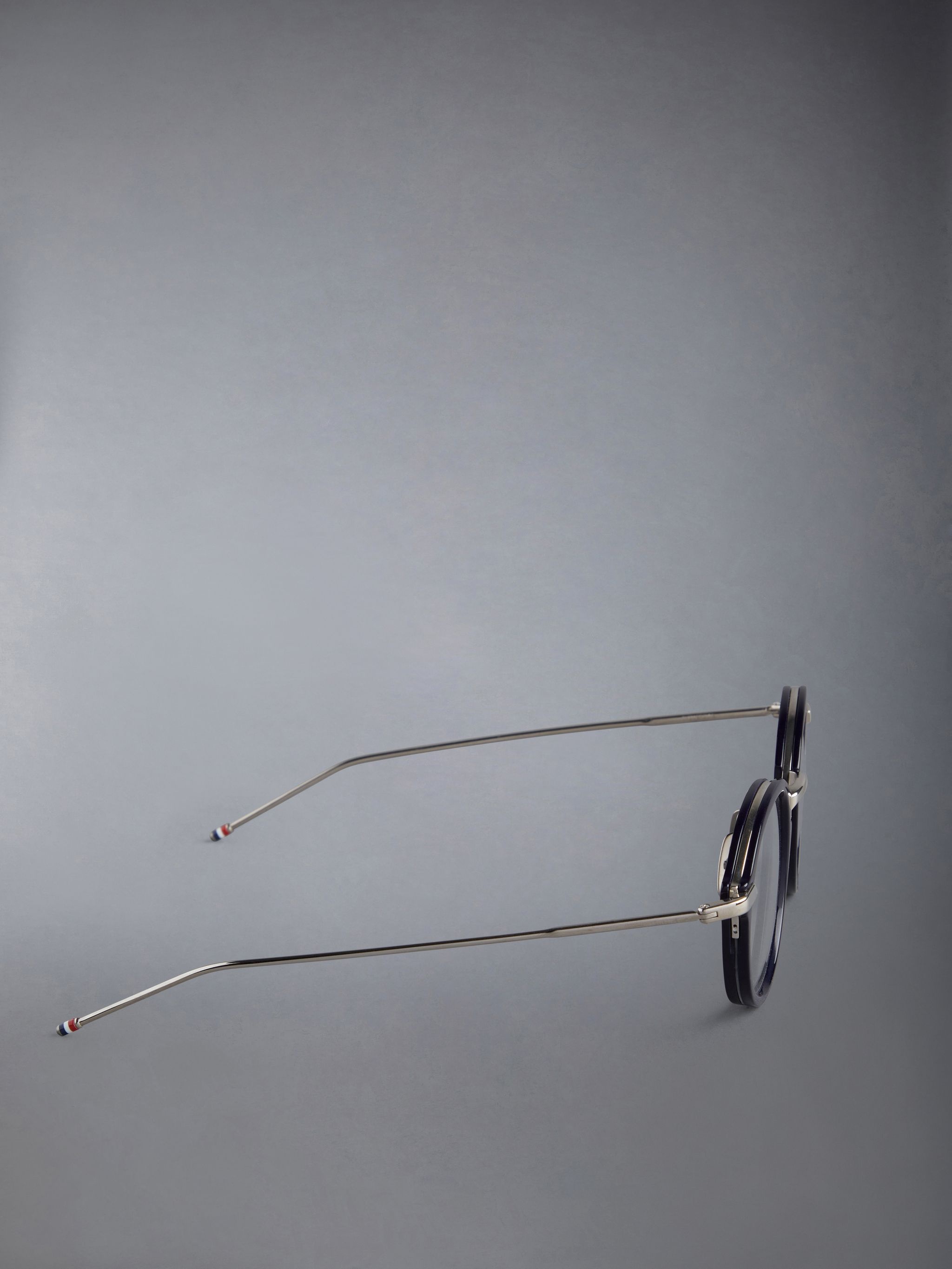 ROUND EYEGLASSES IN ACETATE AND TITANIUM - 4