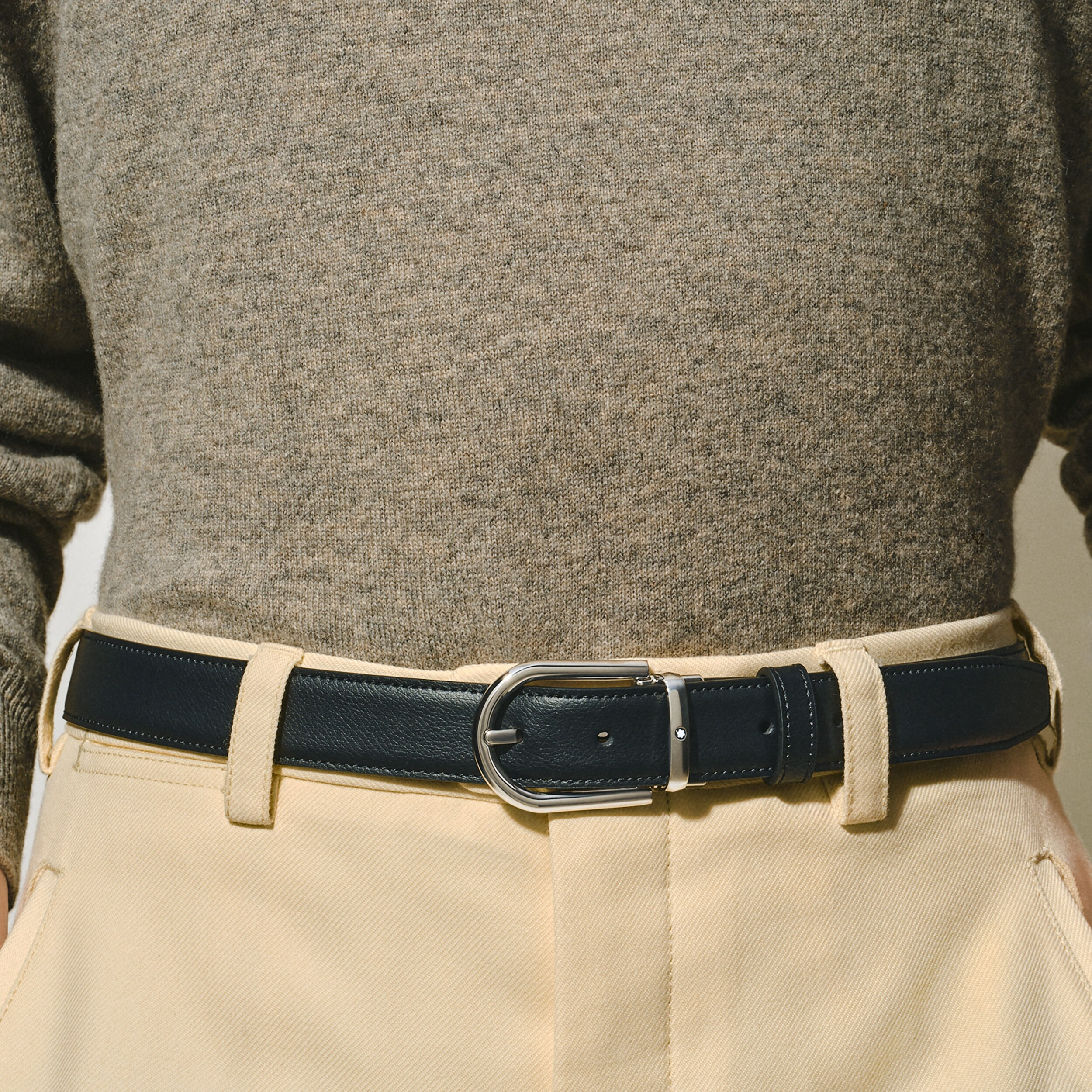 Horseshoe buckle black/blue 30 mm reversible leather belt - 2