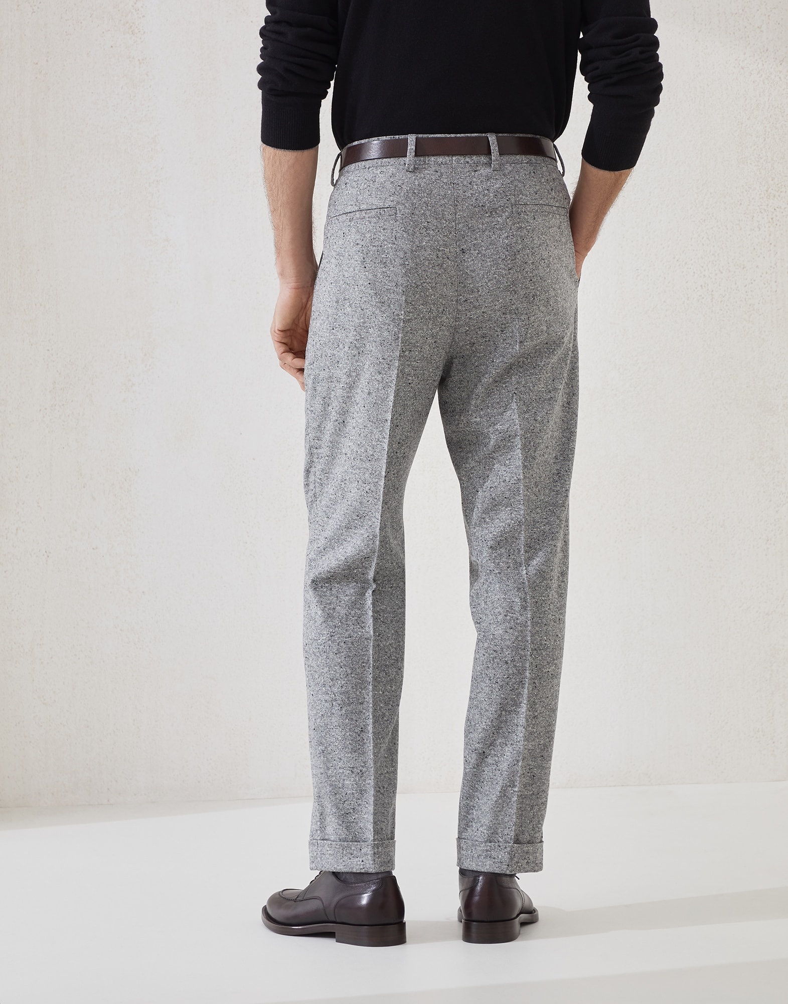 Wool and cashmere flecked grisaille leisure fit trousers with pleat - 2