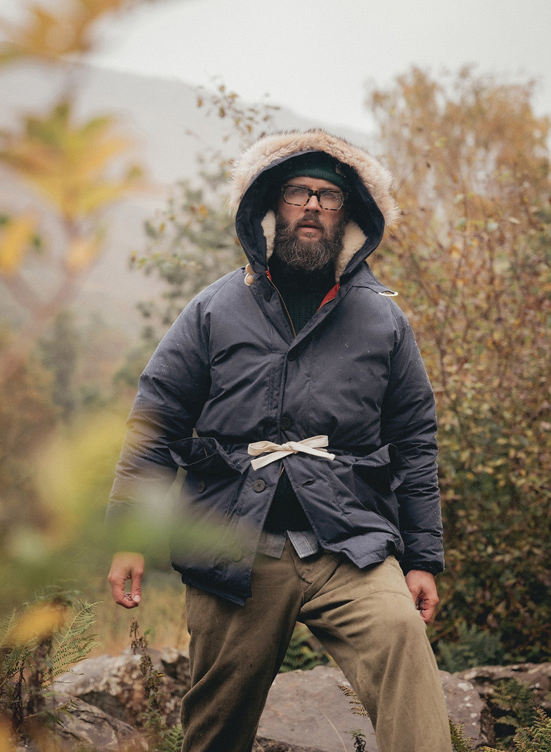 Nigel Cabourn Everest Parka in Navy outlook