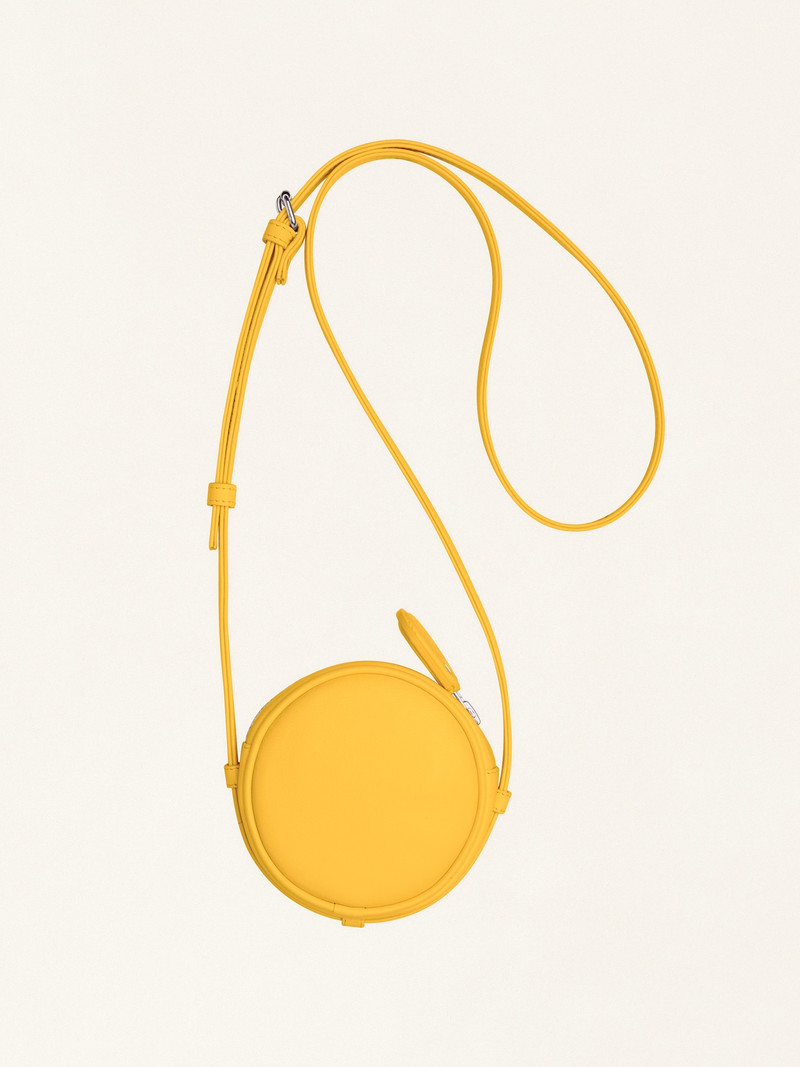 courrèges REEDITION SMALL CIRCLE BAG outlook