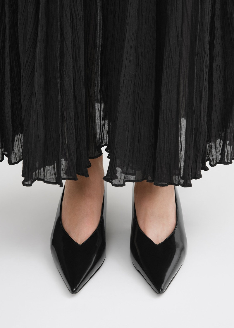 Totême The Wedge-Heel Pump black outlook