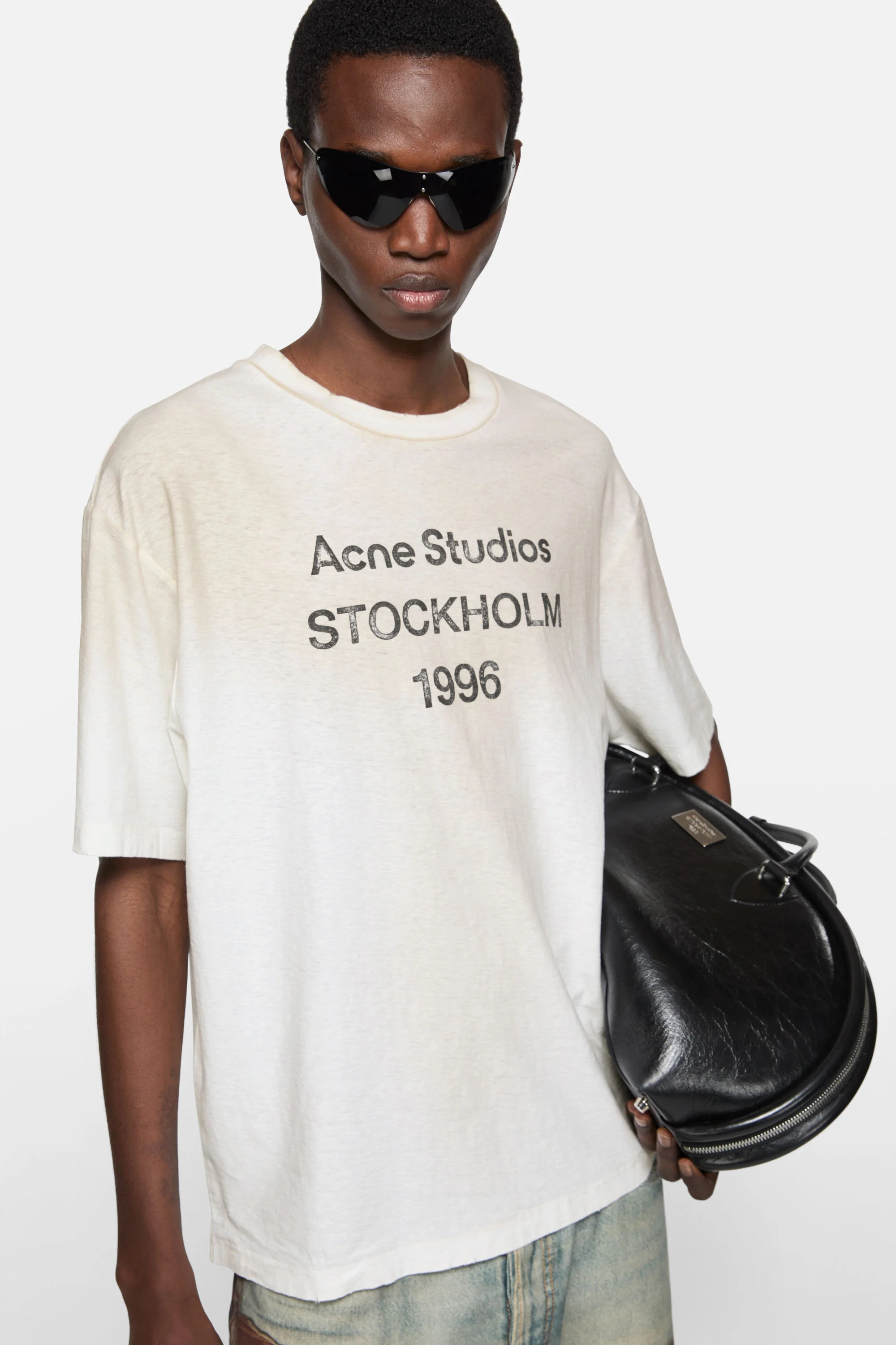 Logo t-shirt - Relaxed fit - Dusty white - 4