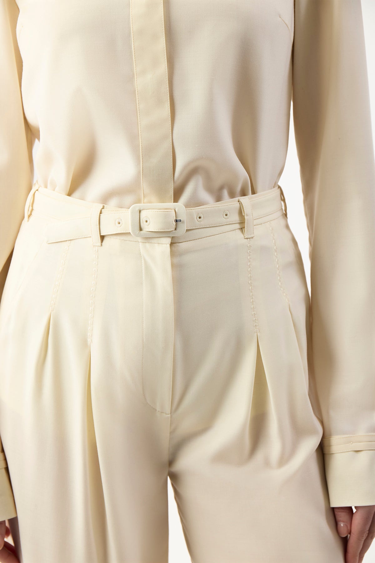 Vargas Pant in Ivory Lightweight Cashmere - 5