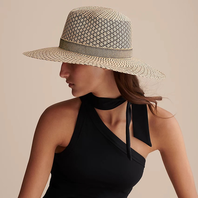 Hermès Etna hat outlook