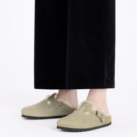 Boston Shearling Lined Shoe - Women's - 4