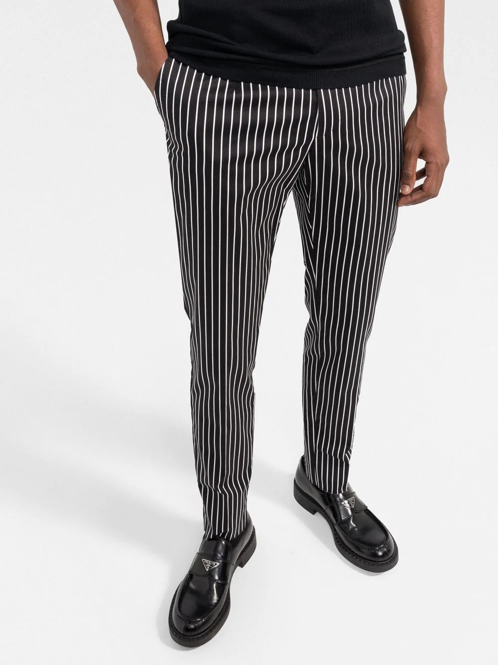 pinstripe-pattern tapered trousers - 3