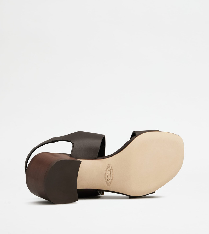 SANDALS IN LEATHER - BROWN 4