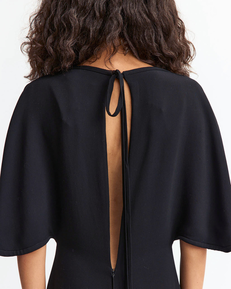 DONA GOWN IN CREPE 5