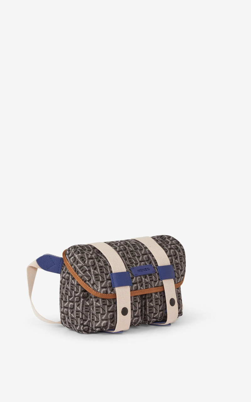 Courier jacquard belt bag 4