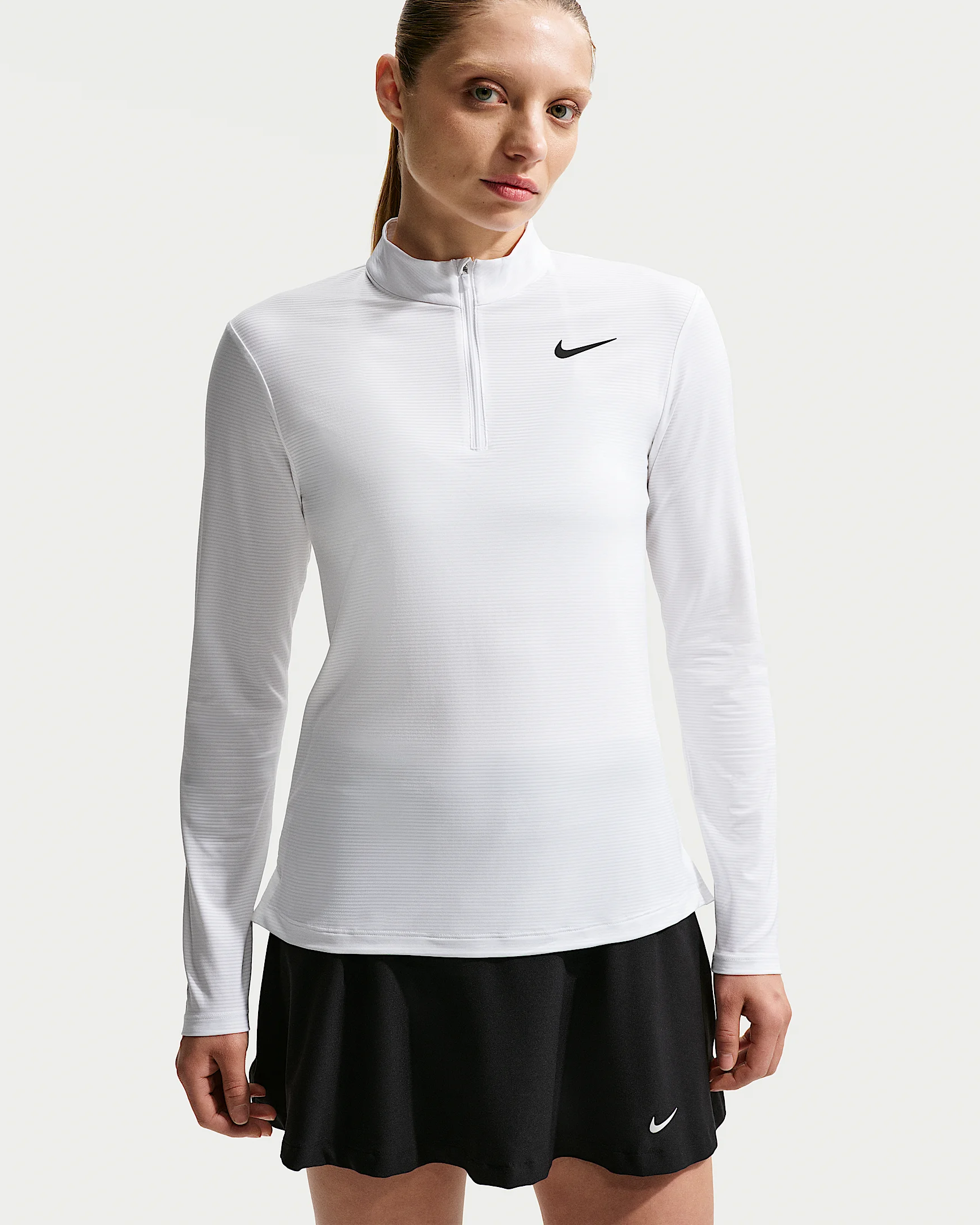 Nike Victory Women's Dri-FIT UV Protection 1/4-Zip Golf Top - 1