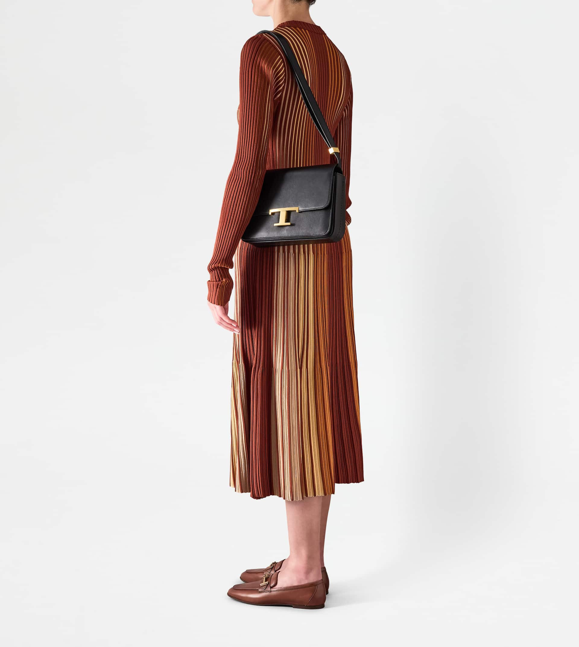 T TIMELESS CROSSBODY BAG IN LEATHER MINI - BLACK - 9