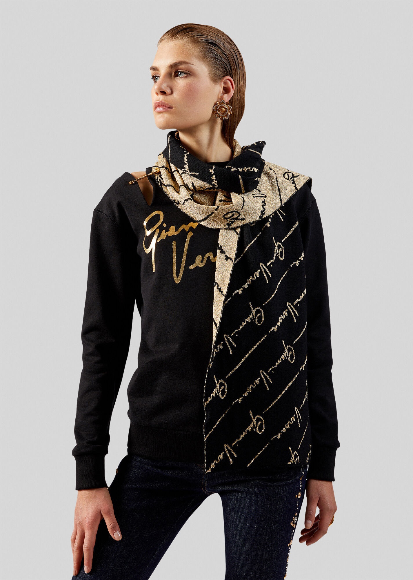 GV Signature Pattern Scarf - 2