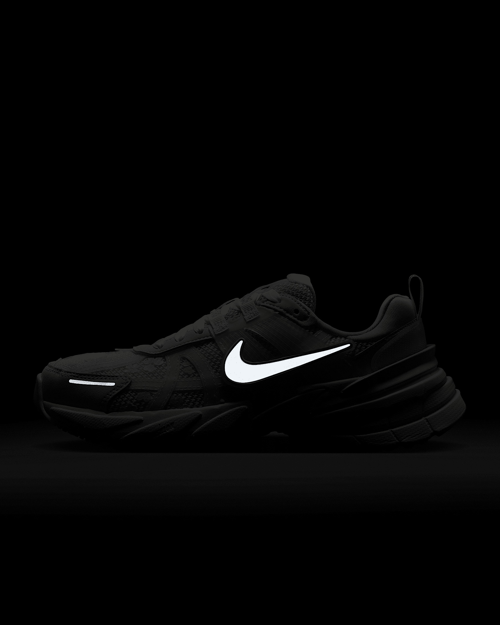 Nike V2K Run Women's Shoes - 9