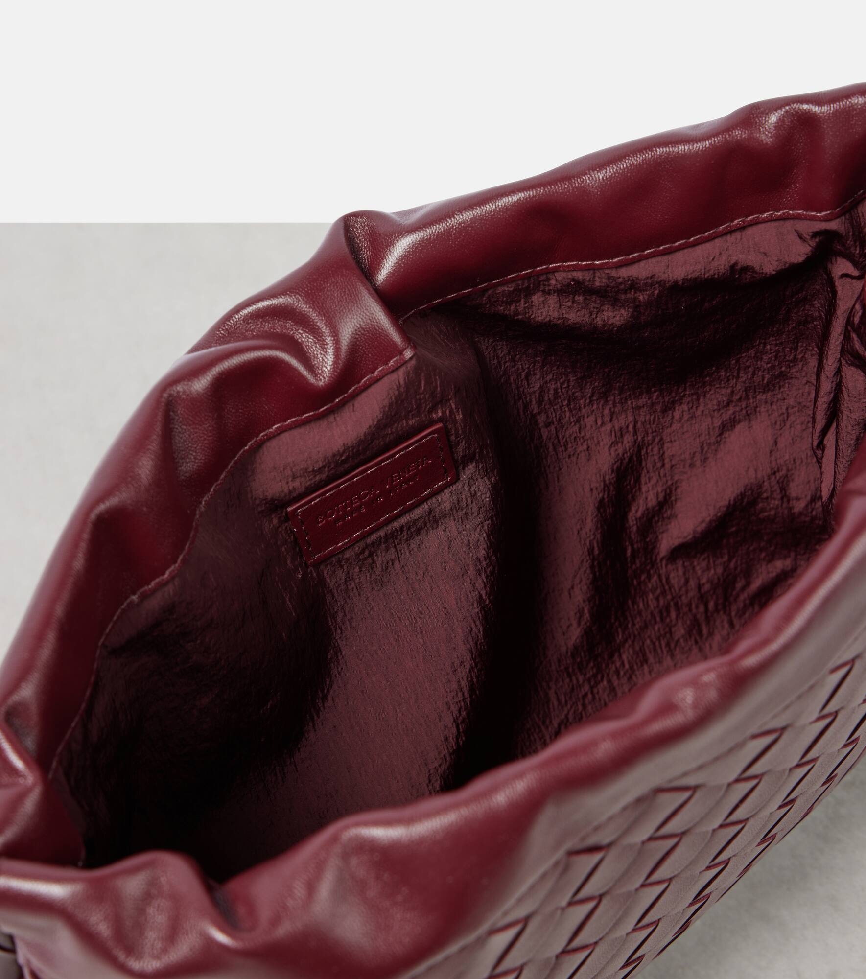 Intrecciato leather pouch - 3