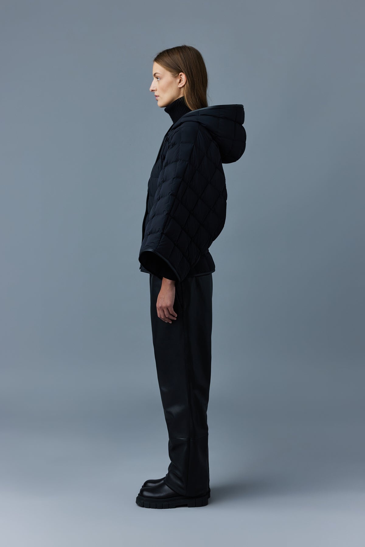 VIOLINE down poncho with hood - 3