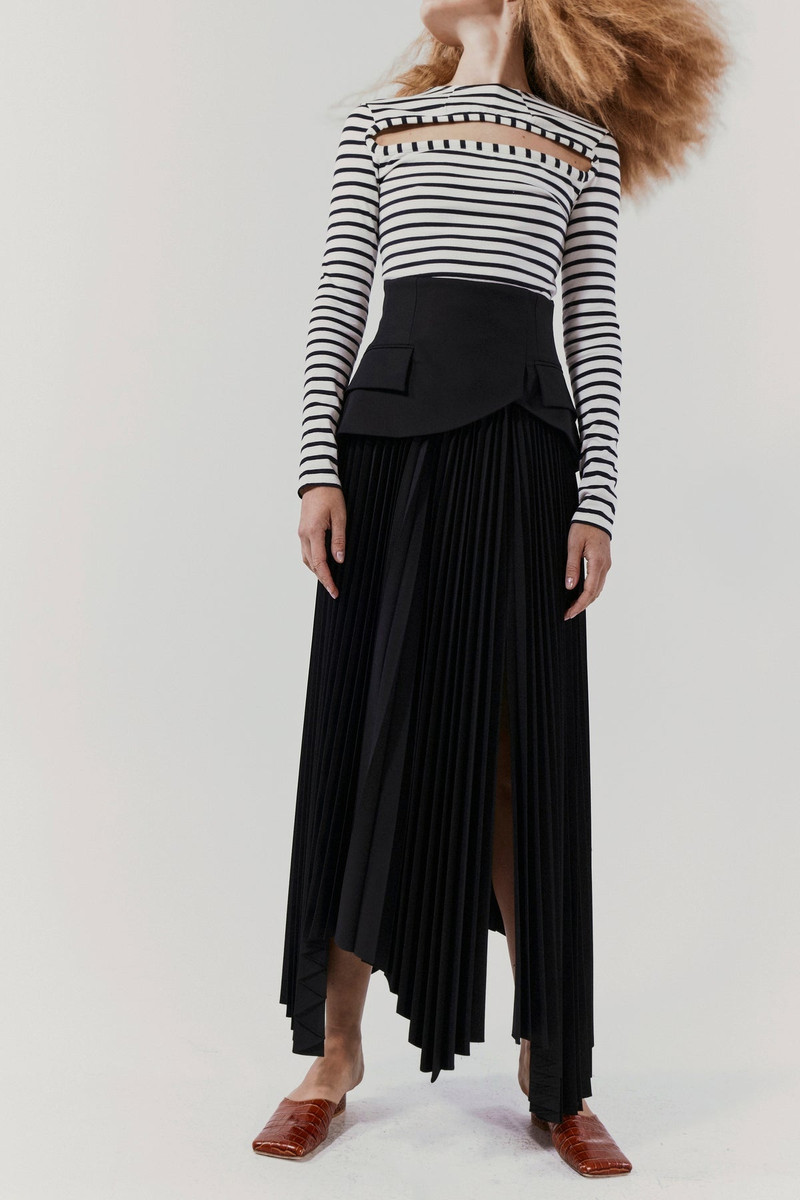 STRIPED FITTED TOP WITH FRONT CUTOUT STRIPED NAVY WHITE 7