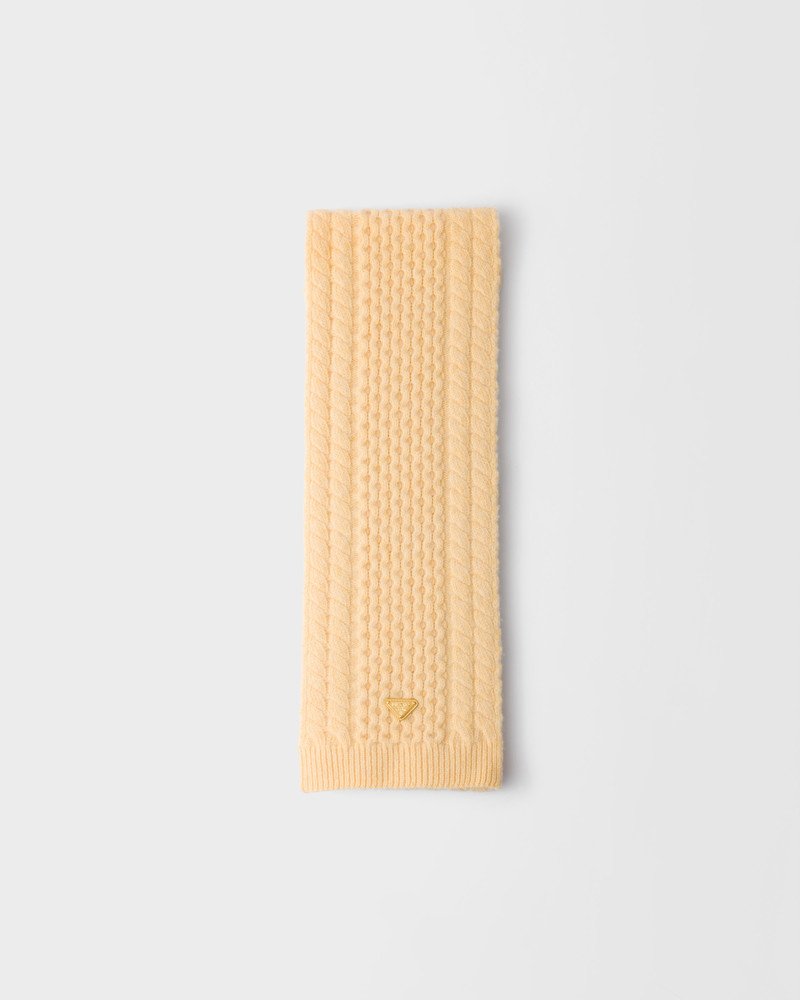 Wool scarf 1