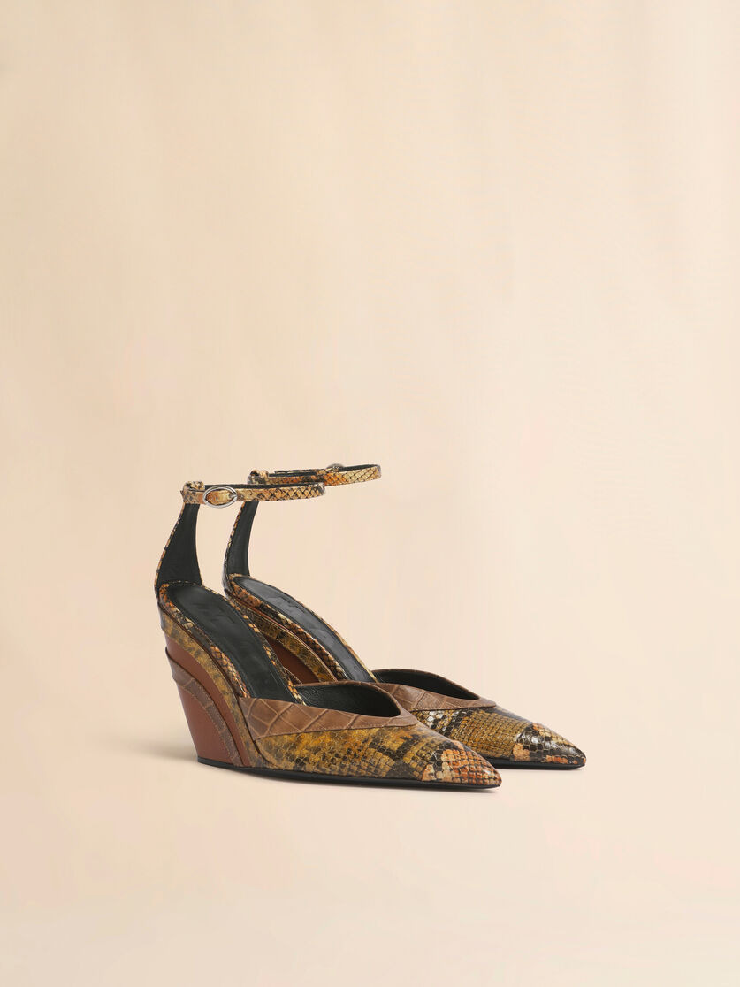 BROWN LEATHER POINTED-TOE WEDGE WITH MIXED ANIMAL PRINT - 2
