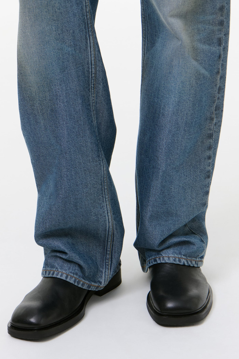 Daimono Boot Malleable Black Bull Hide 5