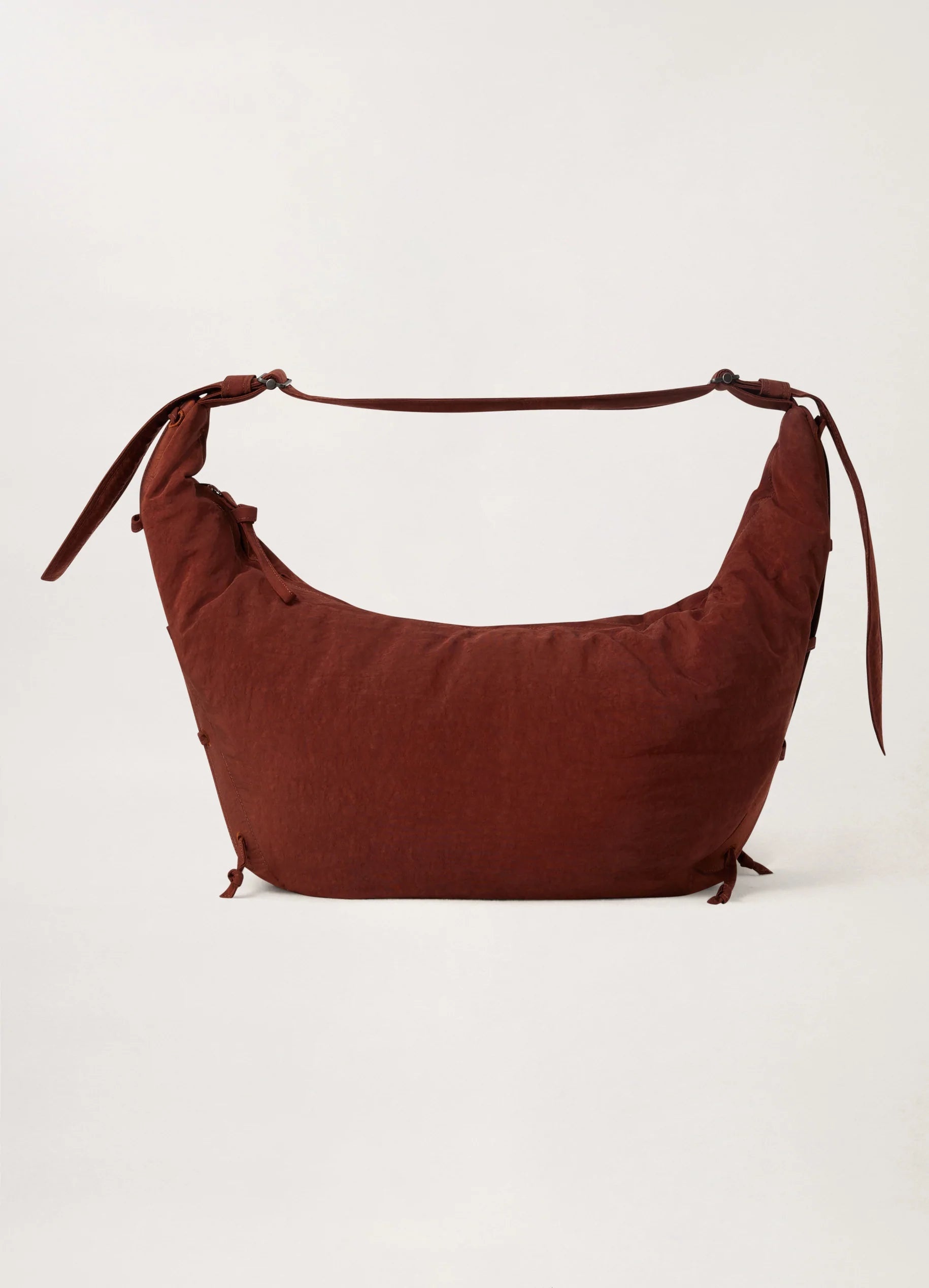 SOFT GAME BAG
NYLON CANVAS - 2