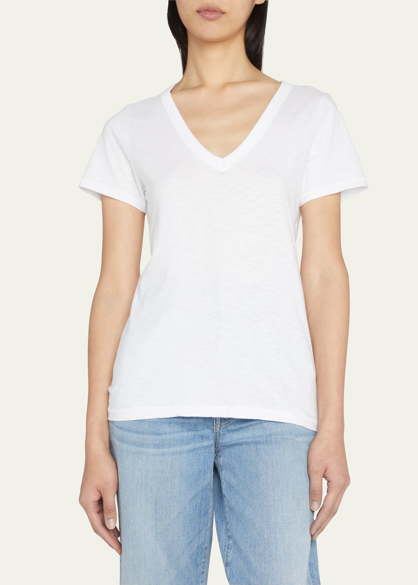 The Vee Basic T-Shirt - 4