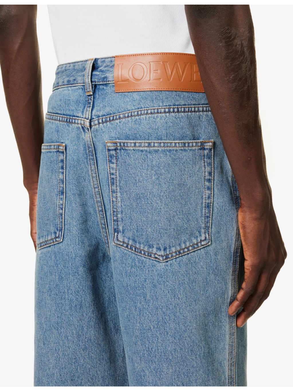 Anagram-embellished straight-leg jeans - 5