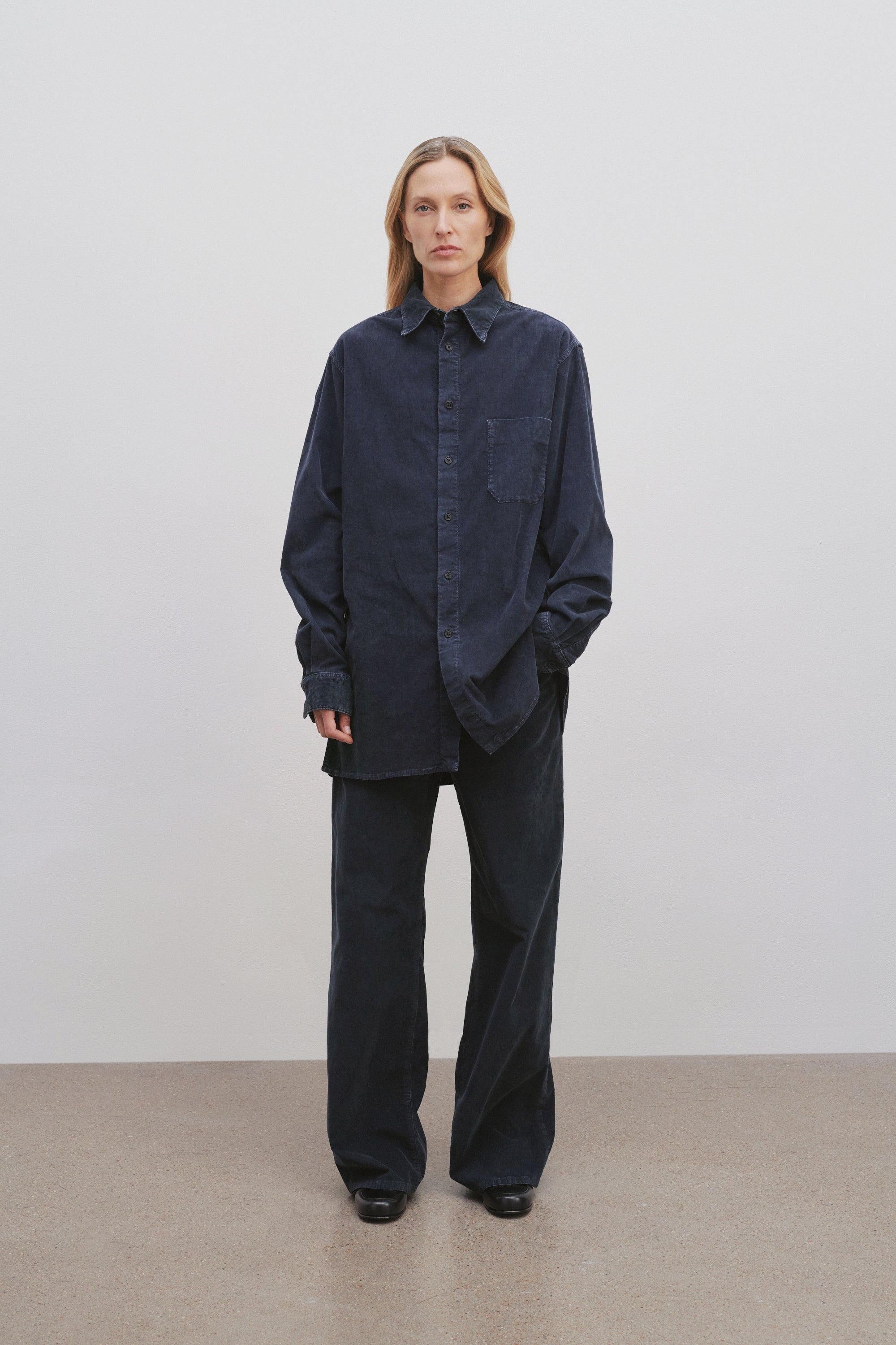 Eglitta Pant in Corduroy - 3