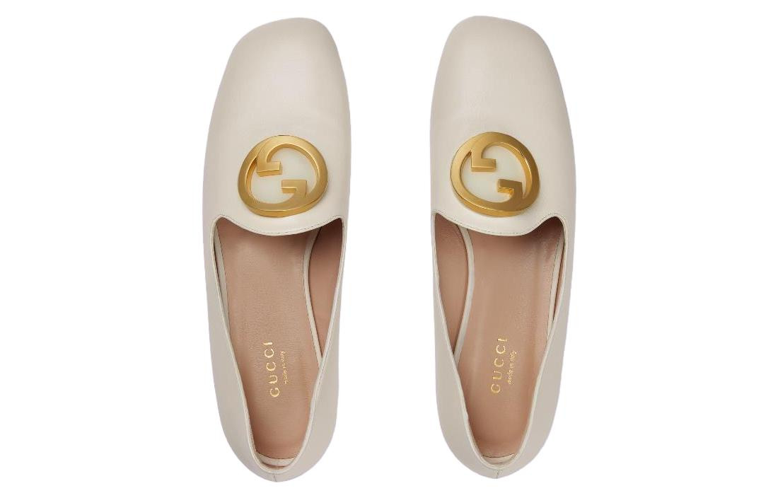 (WMNS) Gucci Logo Plaque Loafers 'White' 723395-C9D00-9022 - 4