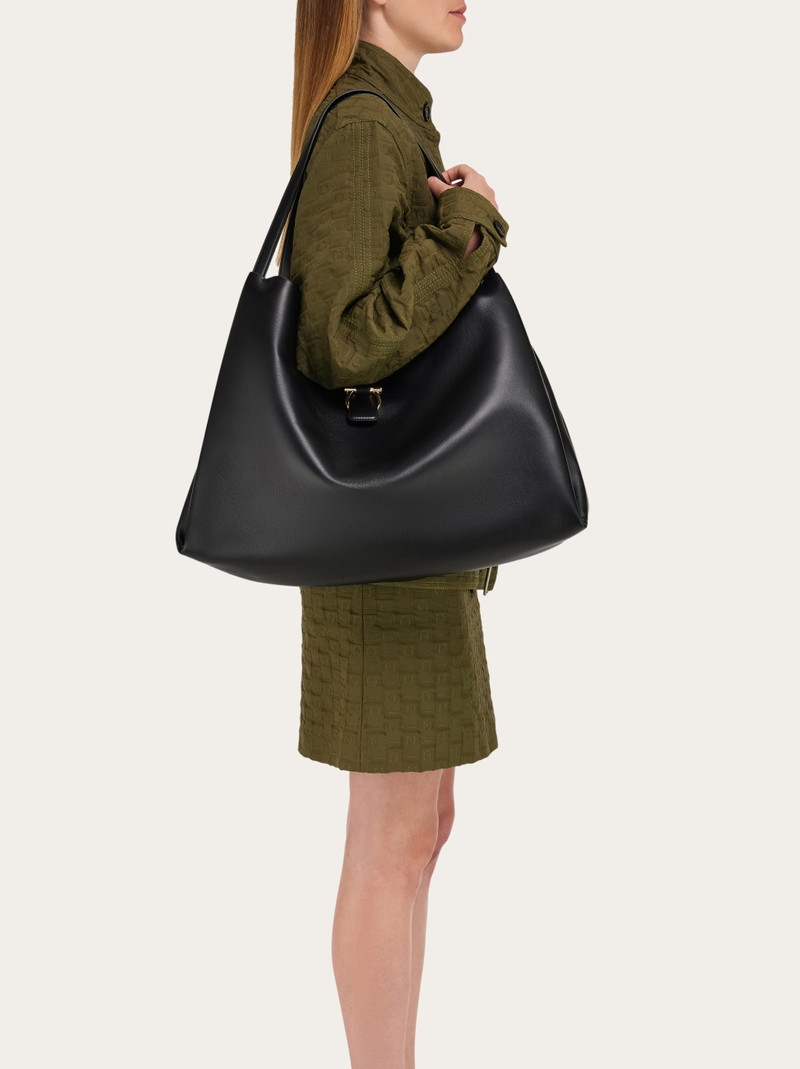 FERRAGAMO Tote bag (L) outlook