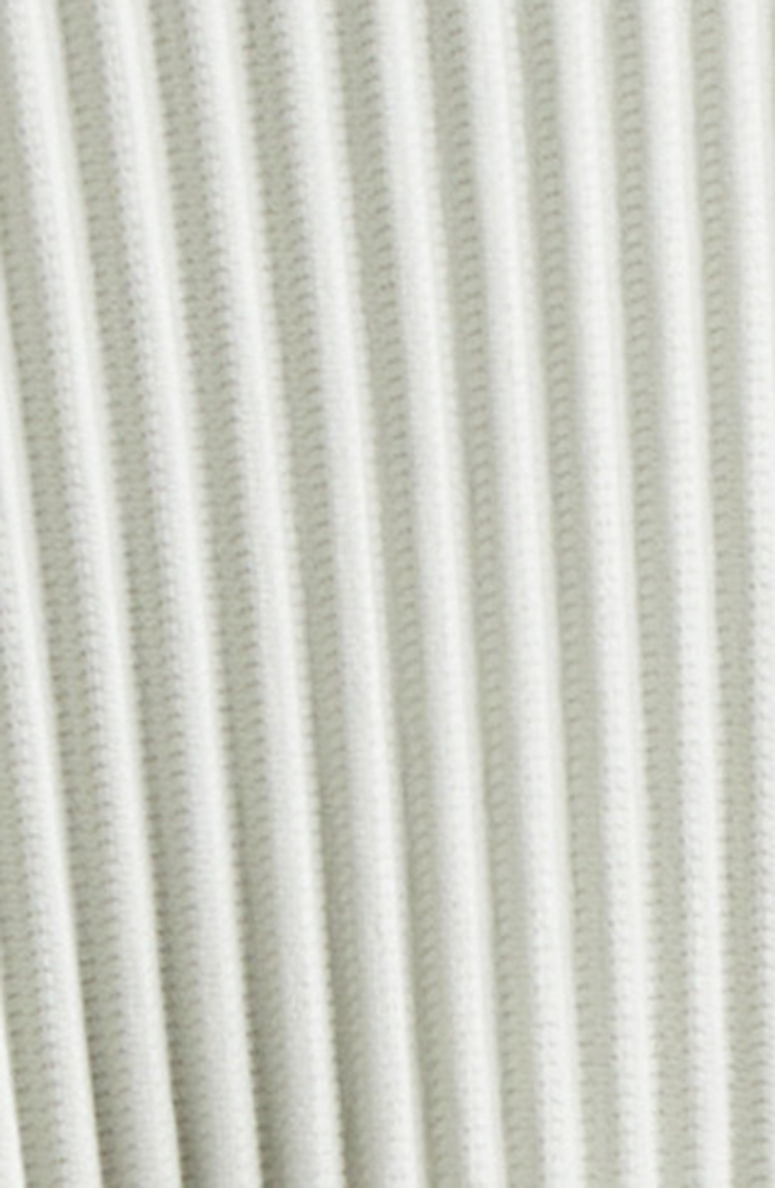 Homme Plissé Issey Miyake Tailored Pleats 1 Single Breasted Blazer in Frosty Gray at Nordstrom - 5