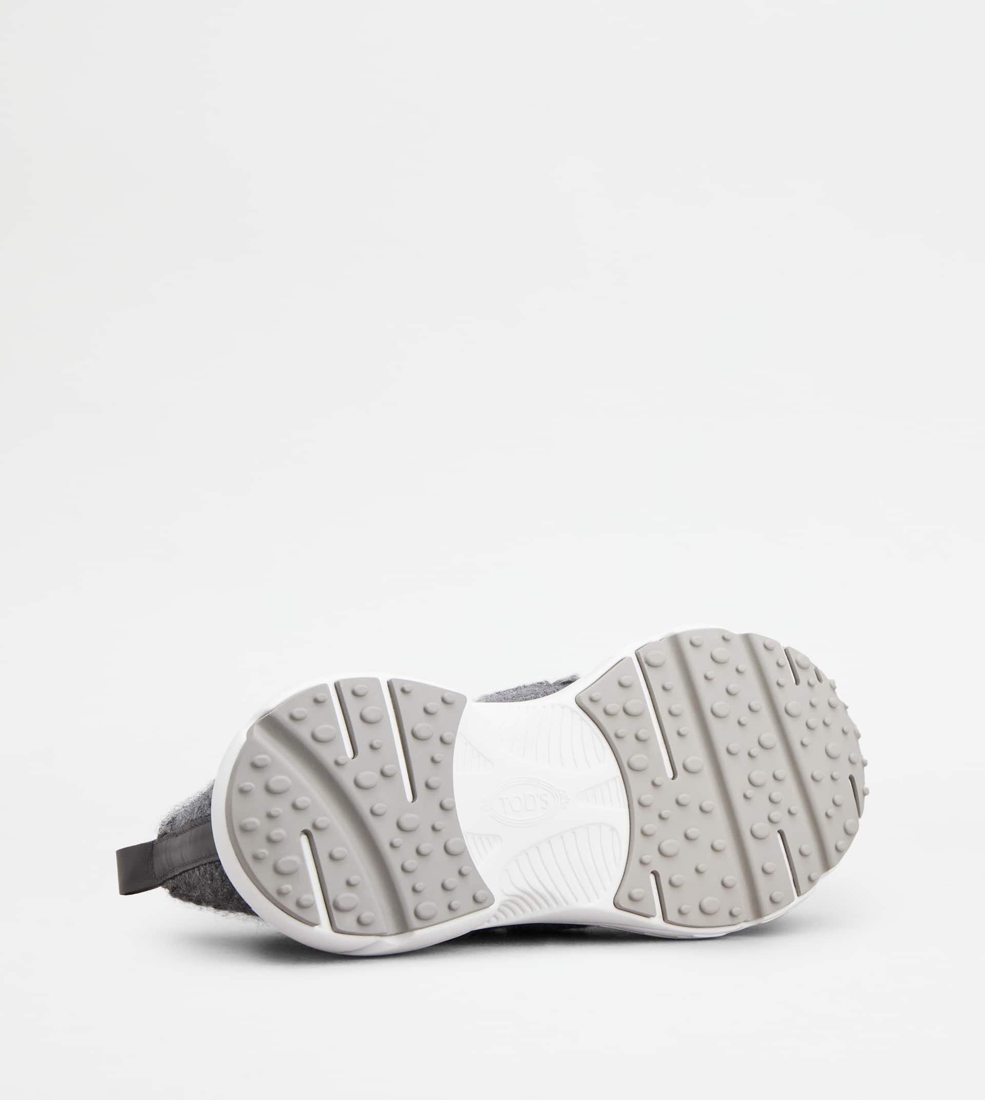 KATE SLIP-ON SNEAKERS IN FABRIC - GREY - 4