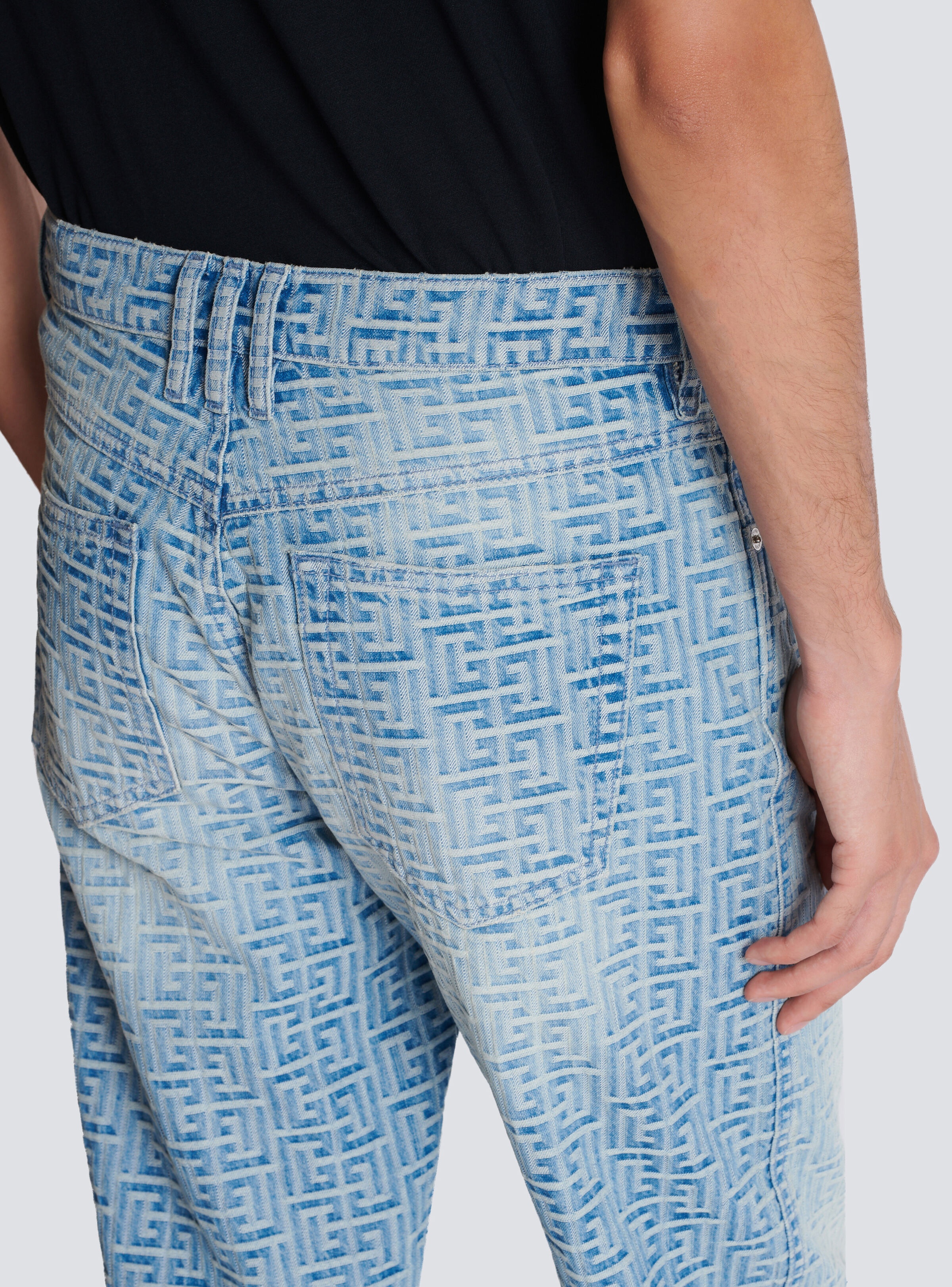 Monogrammed jacquard denim jeans - 7