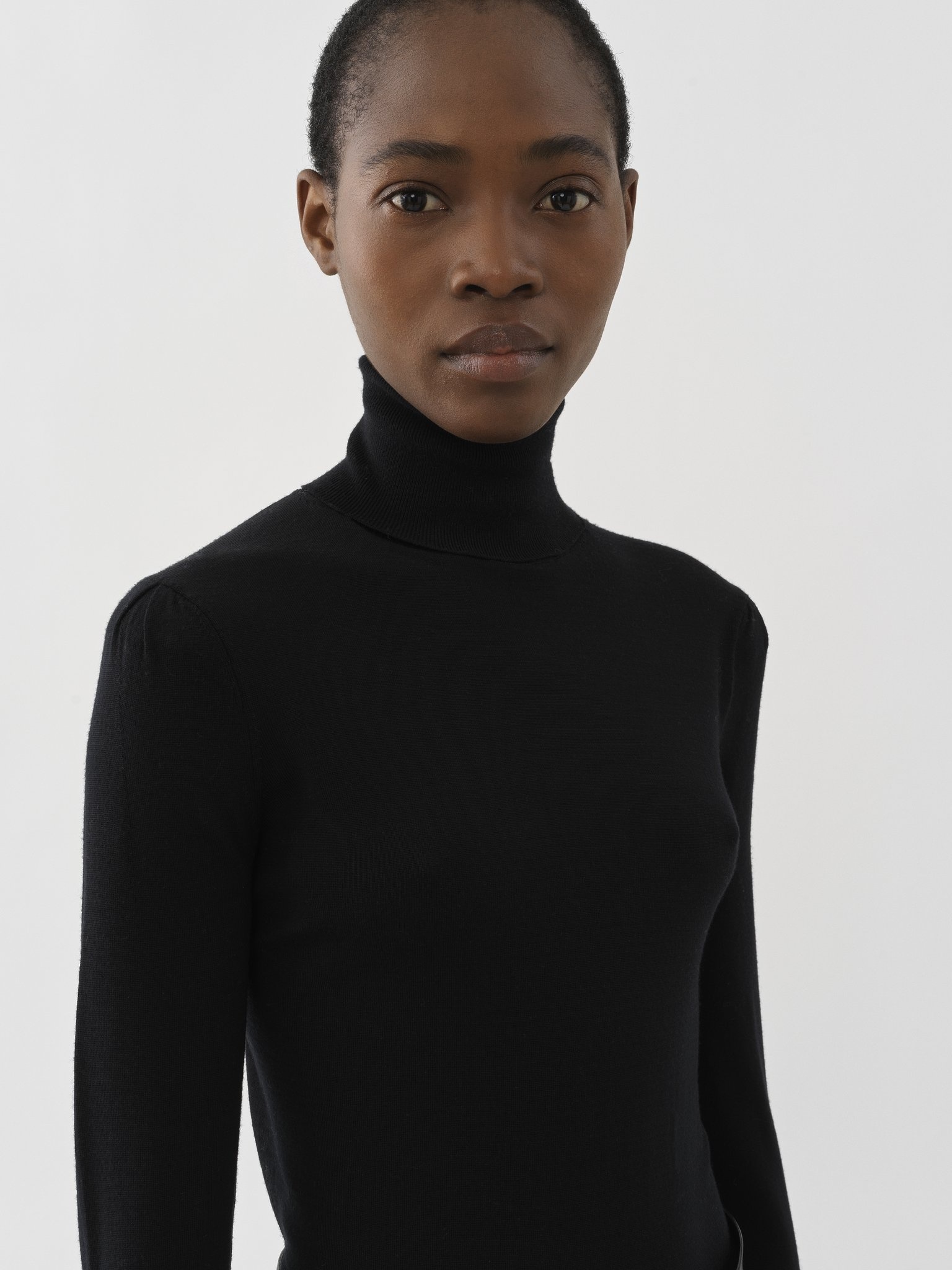 FITTED TURTLENECK JUMPER - 6