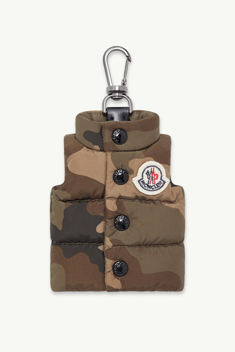 Vest-Shaped Key Ring 1