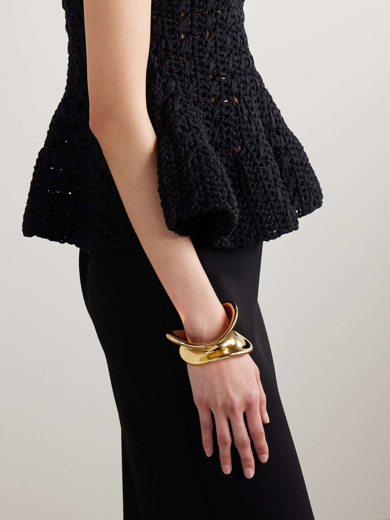 KHAITE Shadow gold-plated cuff Gold outlook