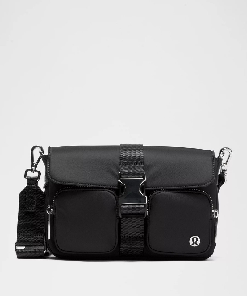 Wunderlust Multi-Pocket Crossbody Bag 3L 1