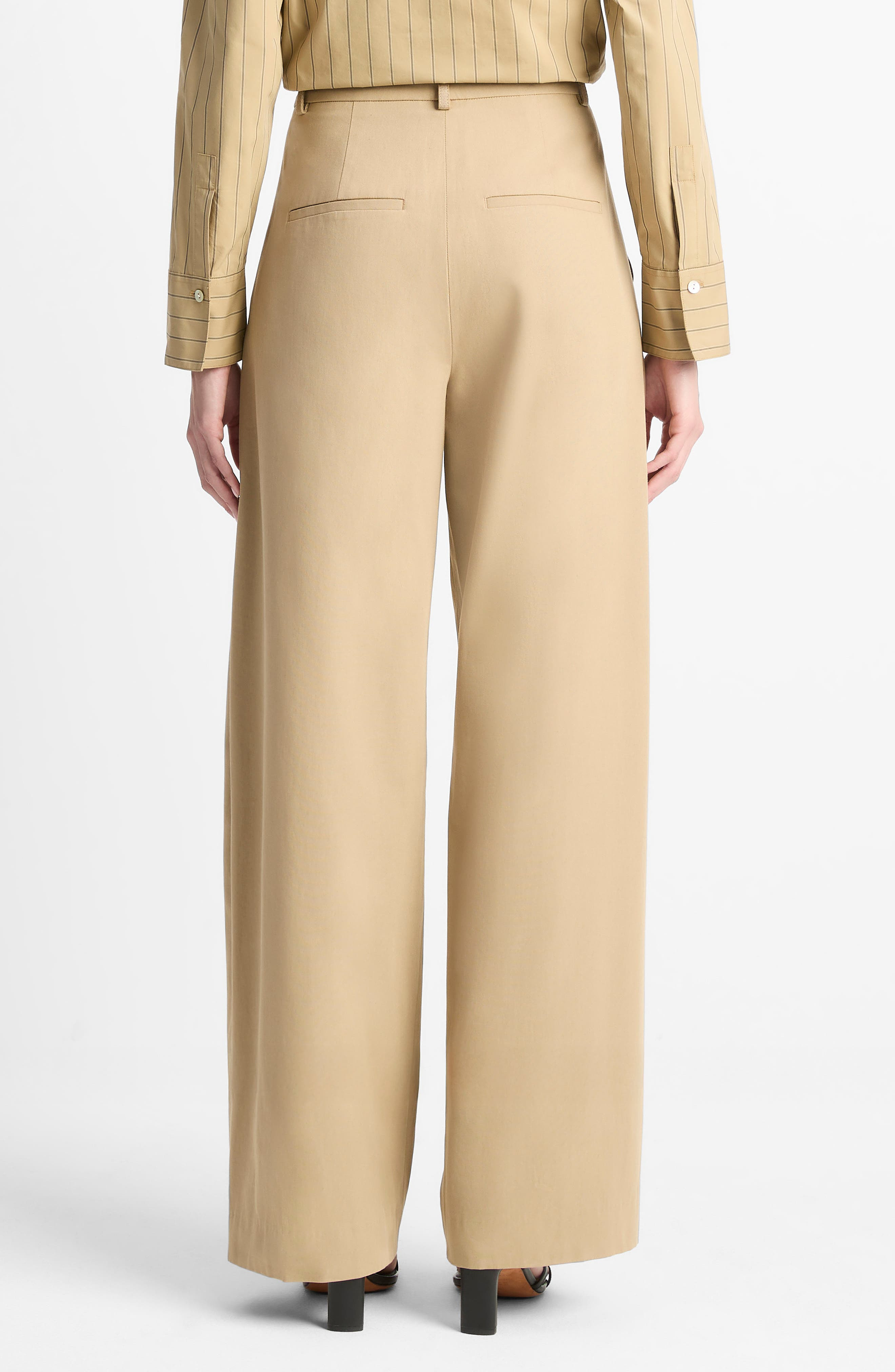 Vince Pleated Stretch Cotton Pants in Fawn at Nordstrom - 2