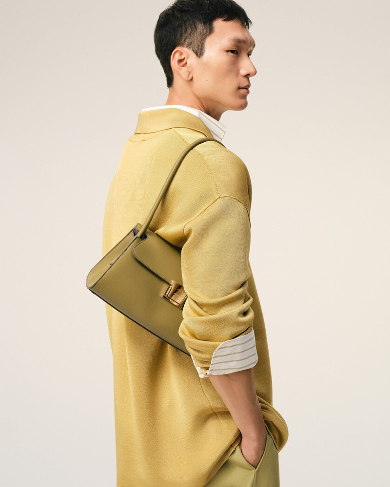 AMI Paris GREEN COW LEATHER SMALL MIMI BAG outlook