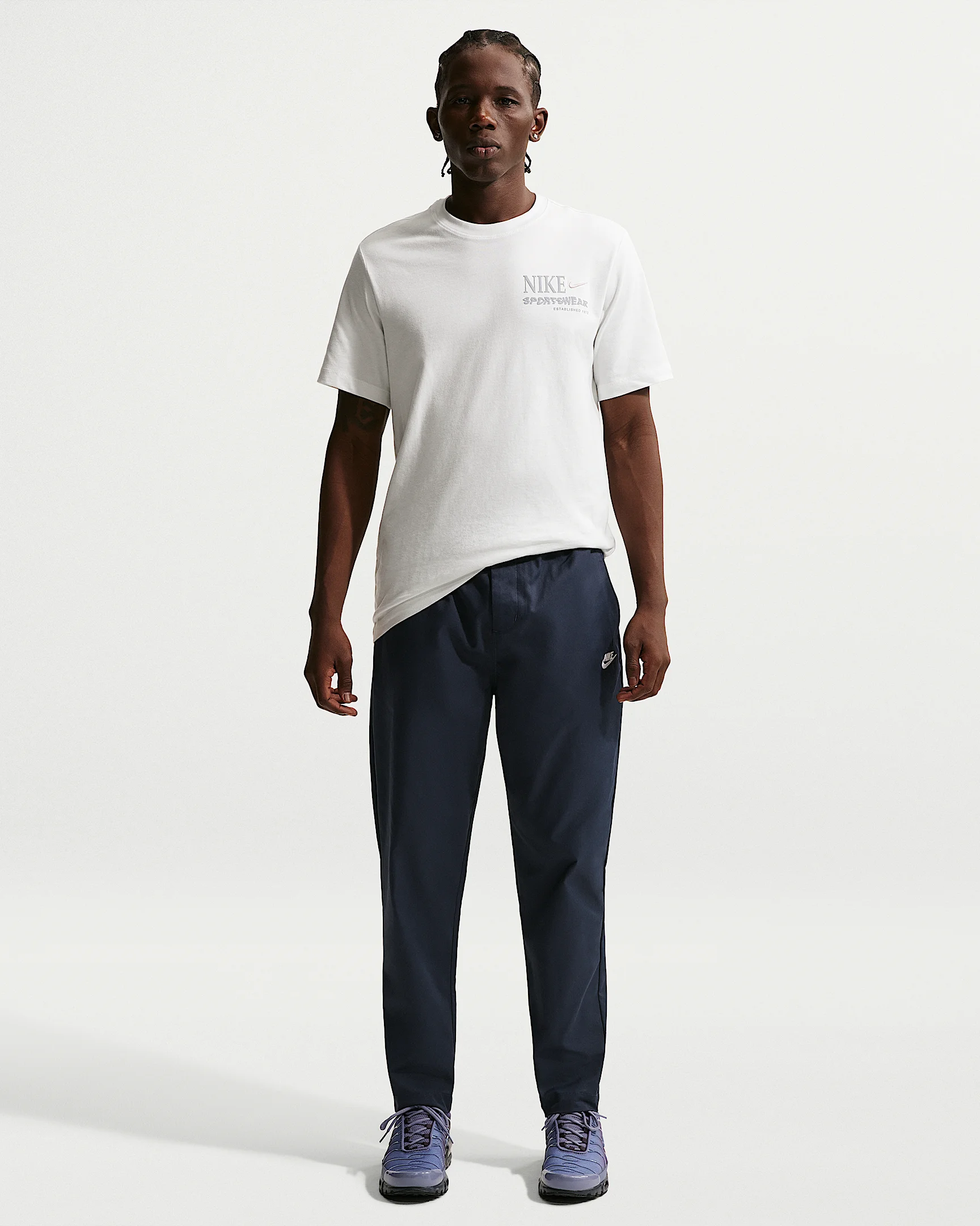 Nike Club Men's Woven Tapered Pants - 1