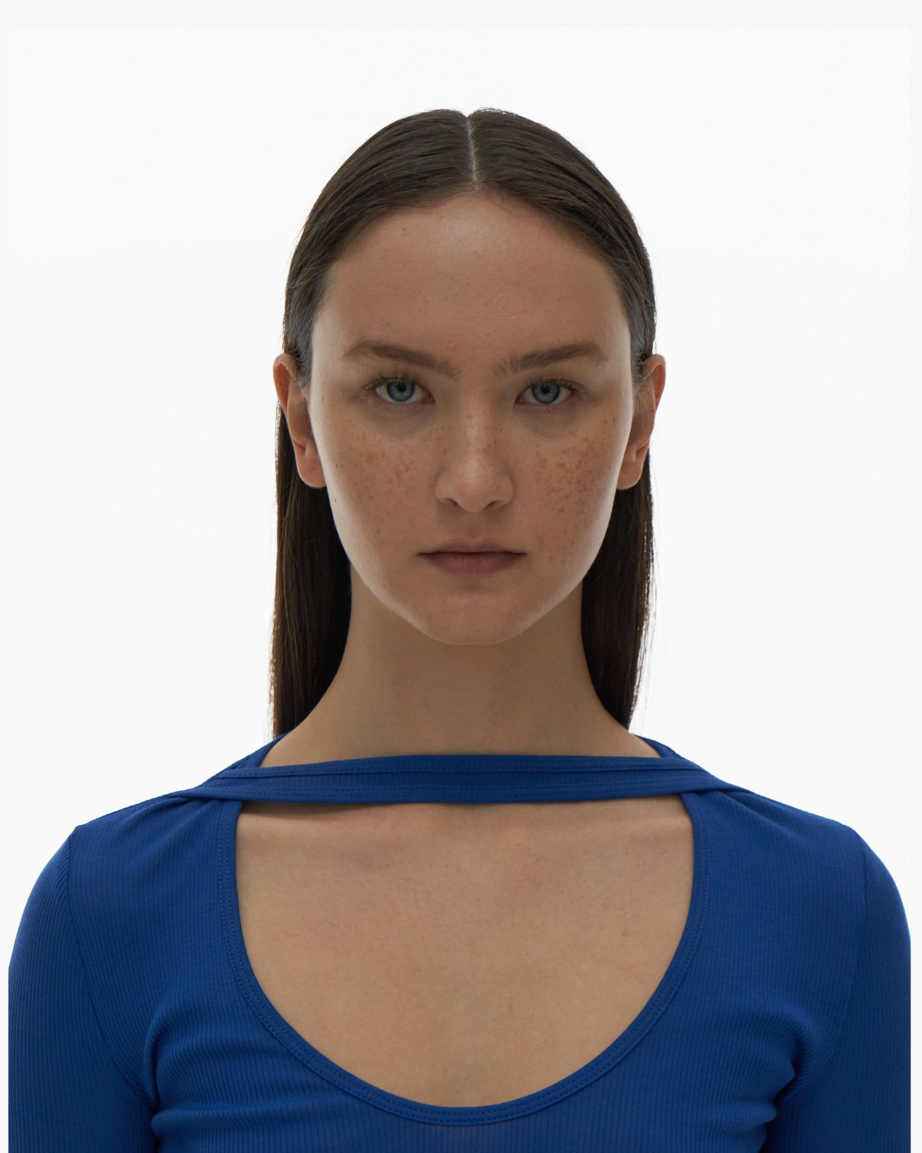 BASE CUTOUT TEE - 7