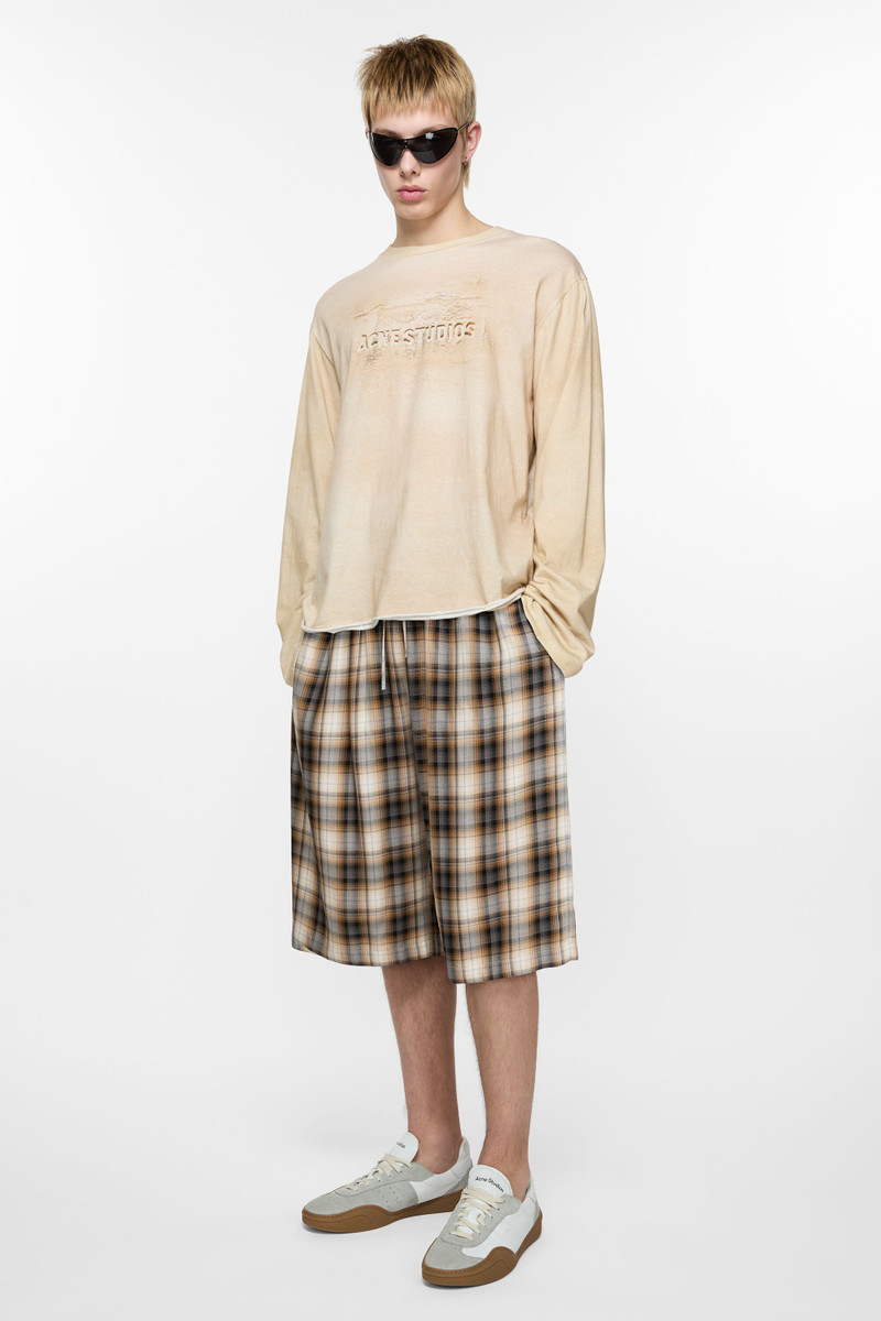 Acne Studios Check shorts - Beige/black outlook