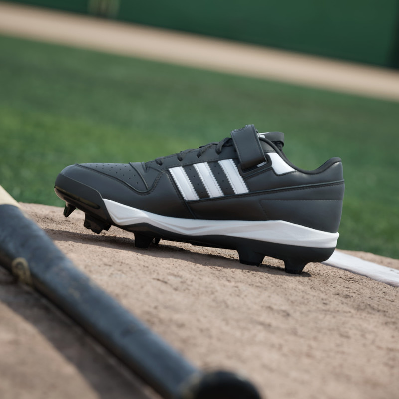 Forum TPU Baseball Cleats 6